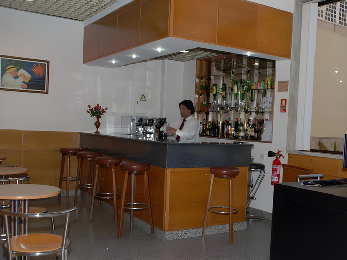 Food & Drinks 5, Hotel Anjos, Lisbon