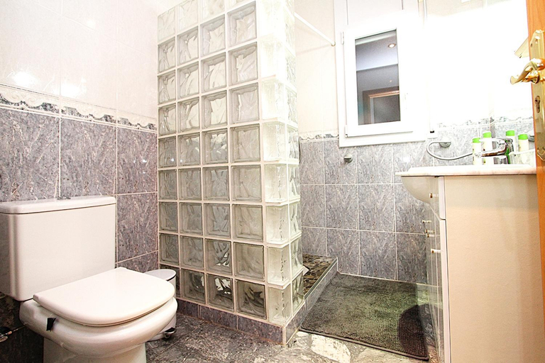 Bathroom 4, Villa Alta Vista, Girona