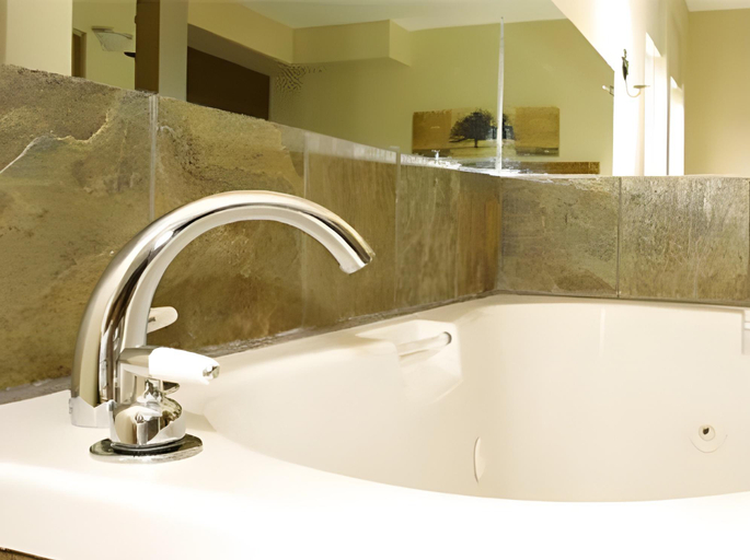Bathroom 4, Sunset Resorts Canmore and Spa, Division No. 15