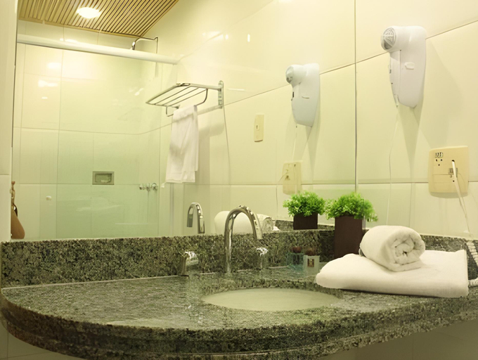 Bathroom 5, Majestic Rio Palace Hotel, Rio de Janeiro