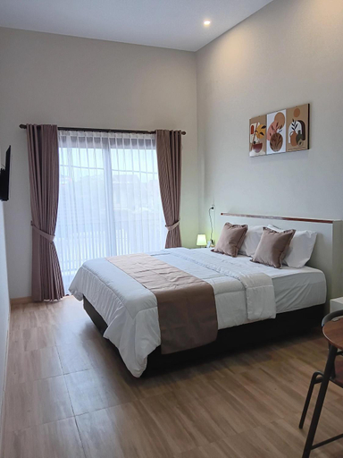 Bedroom 3, 44 Guest House Syariah, Banyumas