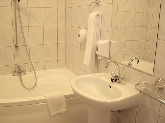 Bathroom 4, Best Western Plus Hotel Olsztyn Old Town, Olsztyn City