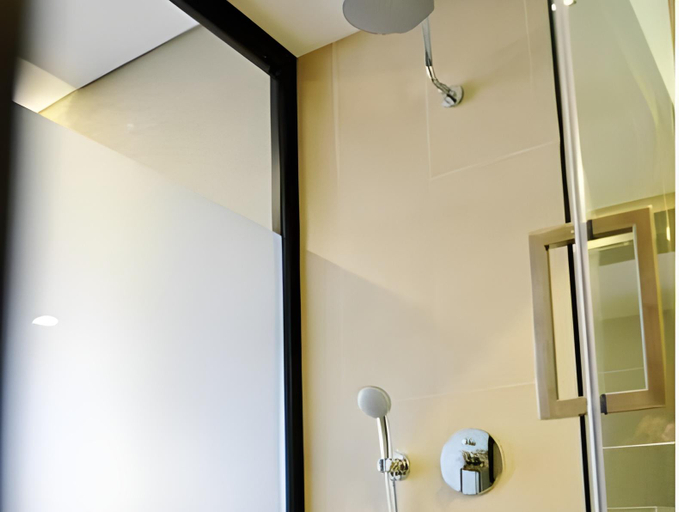 Bathroom 5, Evidencia Belverde , Seixal