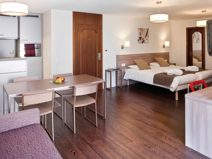 Bedroom 2, Mercure Plaza Biel, Biel
