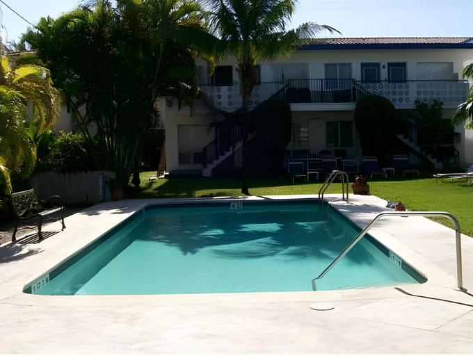 Others 5, Nobleton Hotel, Broward