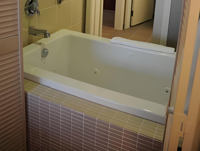 Bathroom 3, Bonnyville, Division No. 12