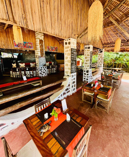 Food & Drinks 4, Tamarin Lodge, Diana