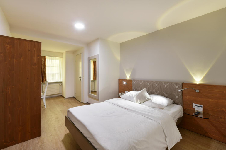 Bedroom 10