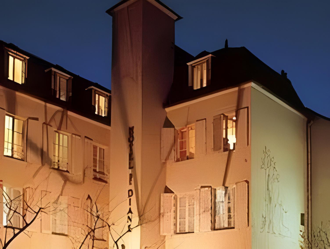 Exterior 11