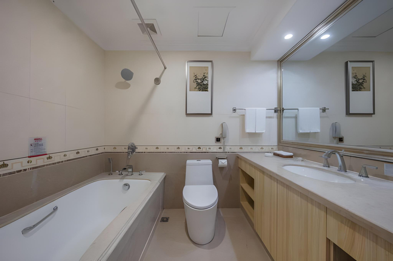 Bathroom, Vienna International Hotel Fujian Xiapu Huandao, Ningde