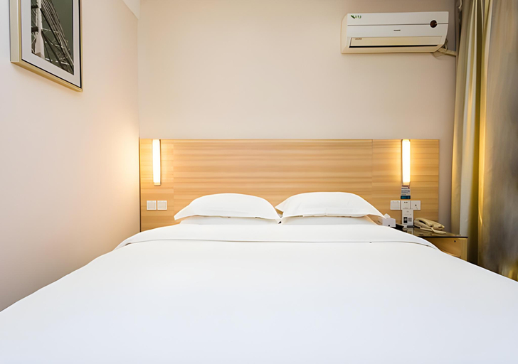 Bedroom 2, City Comfort Inn Xiangyang Railway Station, Xiangfan