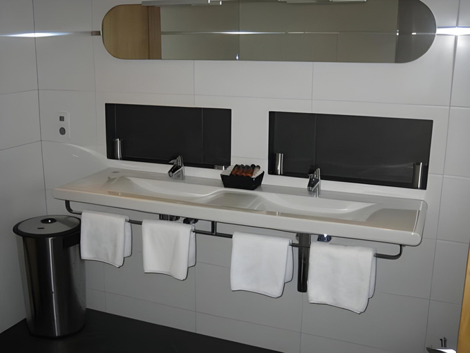 Bathroom 2, Holiday Home in Epen with Garden BBQ, Gulpen-Wittem