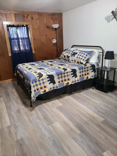 Bedroom 1, Eagle Rock Resort, Yakima