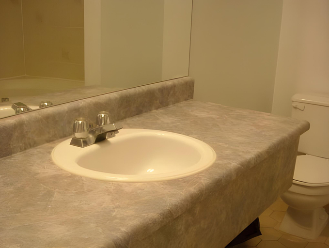 Bathroom 4, Travelodge by Wyndham Rigaud, Vaudreuil-Soulanges