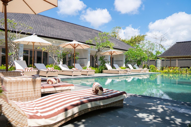 Swimming Pool 27