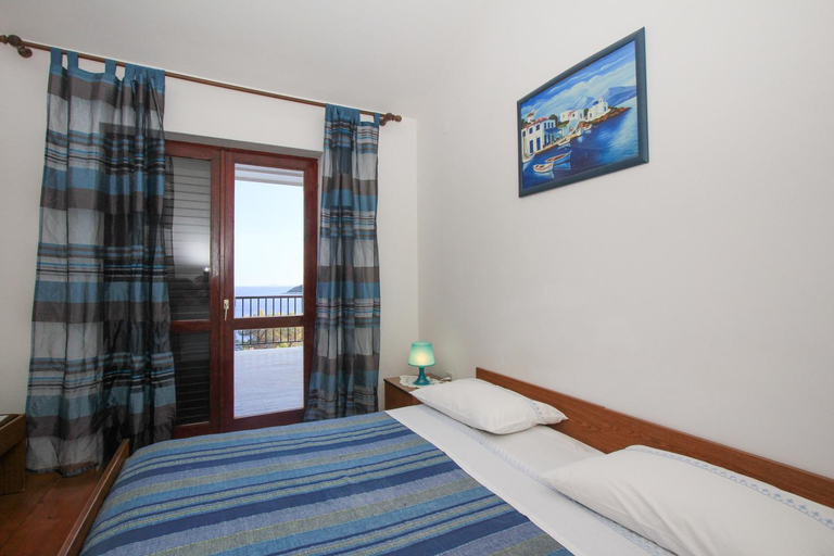 Others 4, Apartments Lea, Blato