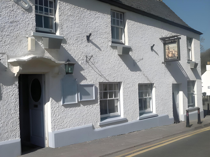 Others 5, The Three Tuns, Gloucestershire