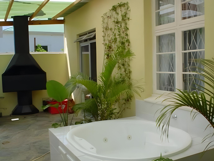 Bathroom 2, Stemar Self Catering, Cacadu
