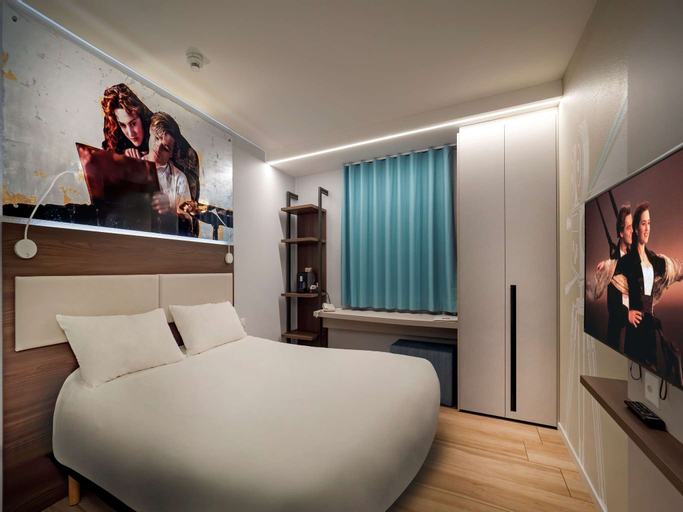 Bedroom 14