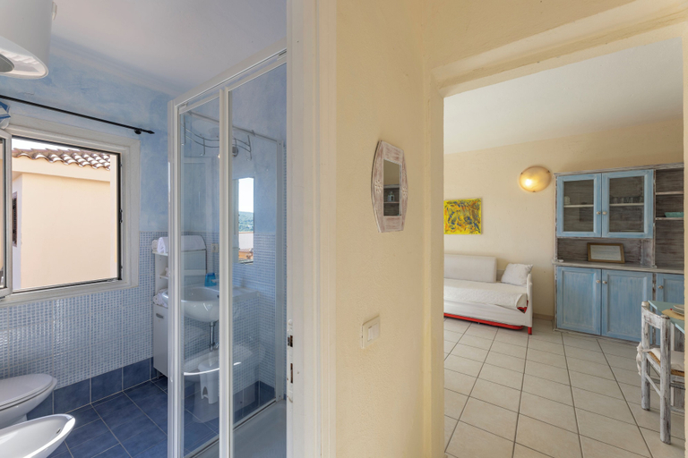 Bathroom 4, Golfo Aranci Apartments With Ac, Olbia-Tempio