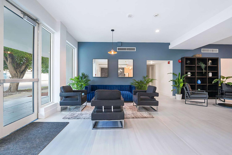 Public Area 2, Runway Inn Miami, Miami-Dade