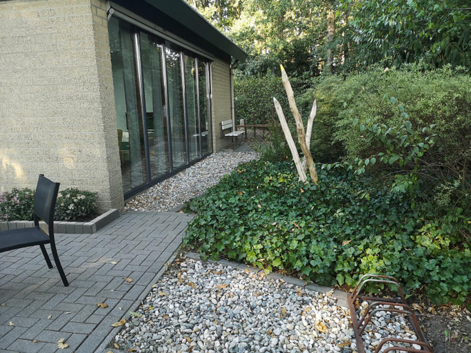 Others 4, BenB Het Posthuis, Roosendaal