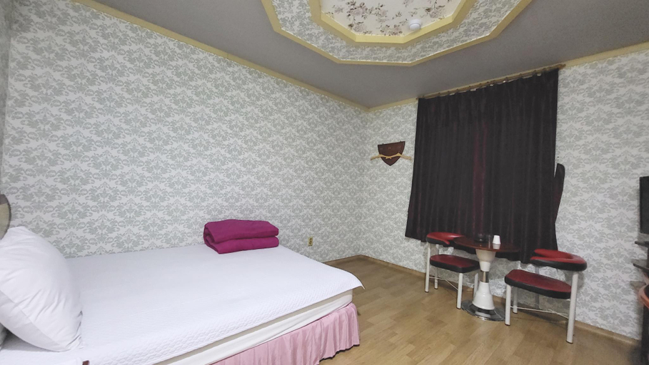 4, qingdao ariana, Cheongdo