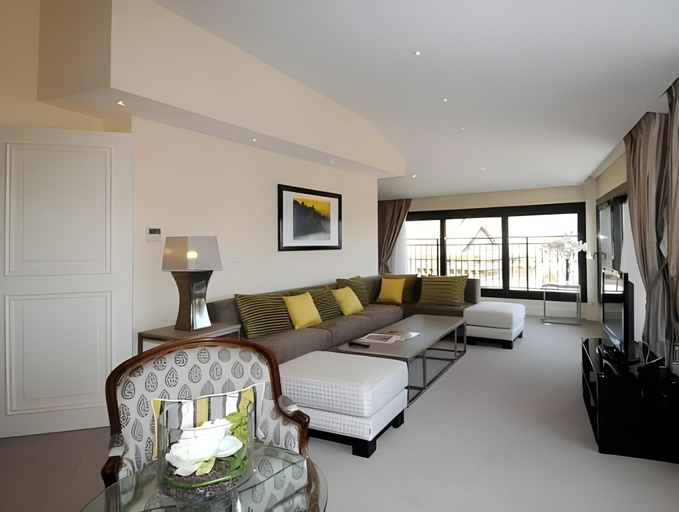 Interior view 2, La Residence de La Reserve, Alpes-Maritimes