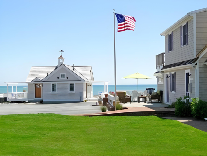 Exterior view 1, Inn on the Beach, Barnstable