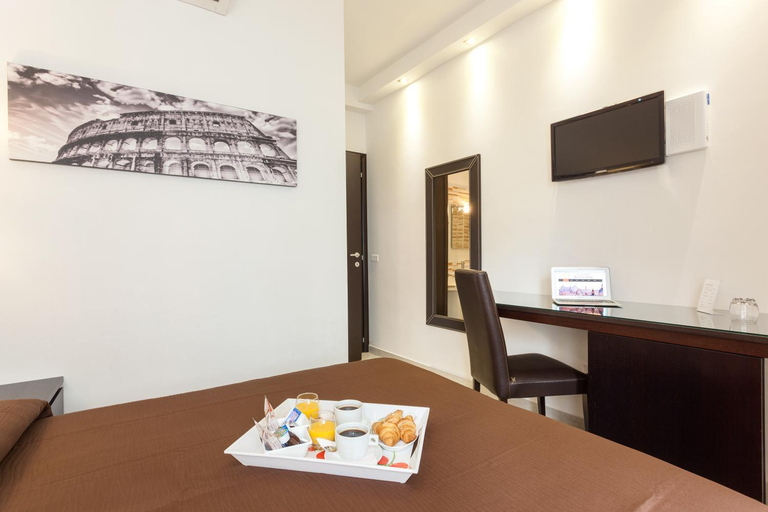Bedroom 2, Sol Romae, Rome