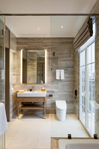 Bathroom 26