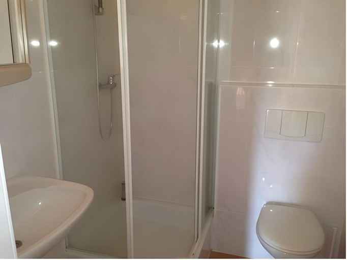 Bathroom 3, Hotel Eschborner Hof, Frankfurt am Main