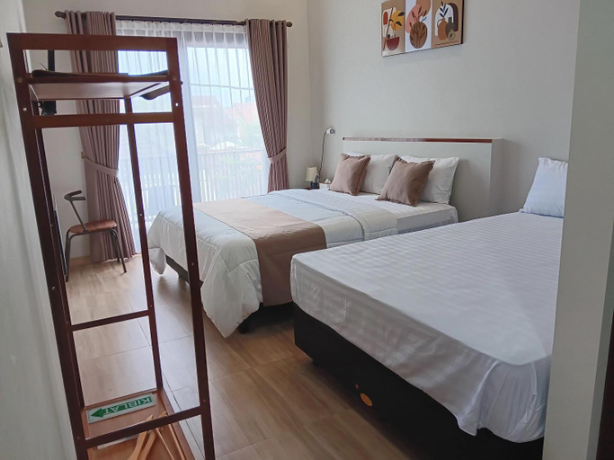 Bedroom 2, 44 Guest House Syariah, Banyumas