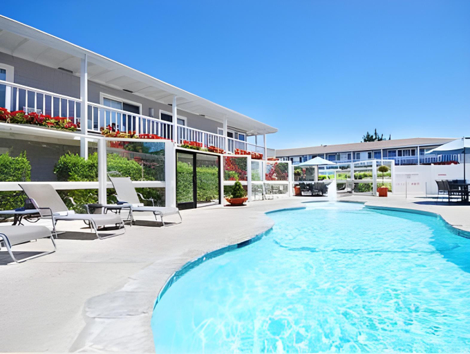 Sport & Beauty 5, Monterey Bay Lodge, Monterey