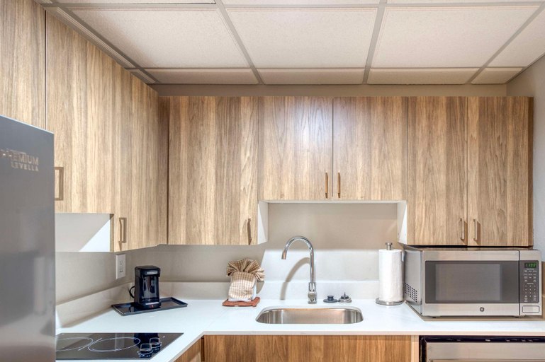 Dining Room 11