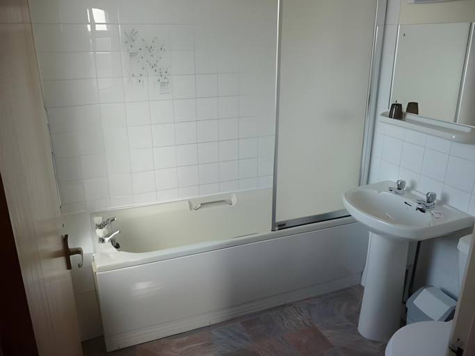 Bathroom, The Headlands, Lancashire
