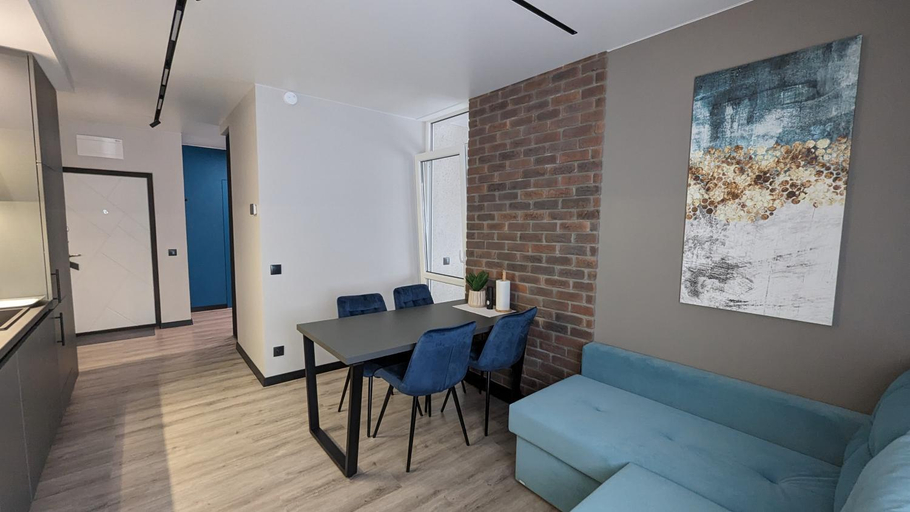 Others 5, AVENUE APARTMENTS-Hermes