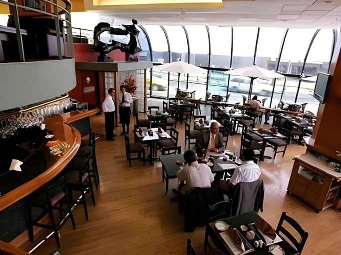 Food & Drinks 5, Thunderbird Hotel Pardo, Lima
