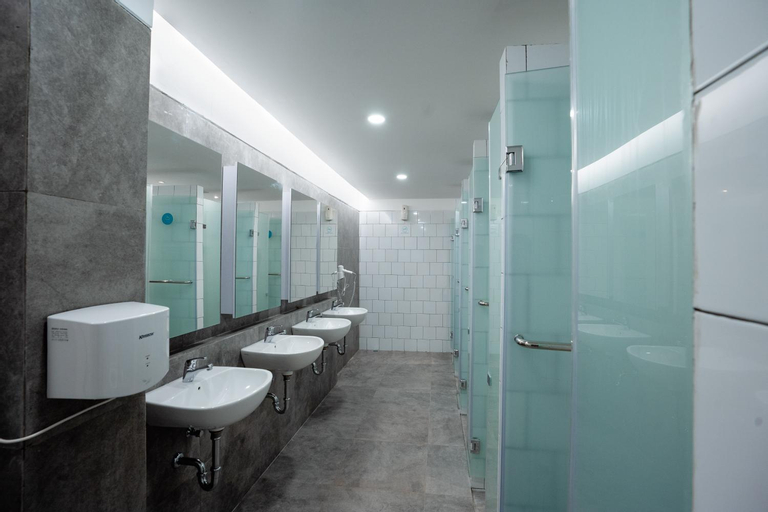 Bathroom 24