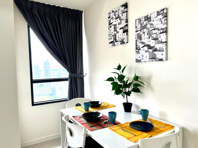 Dining Room 21