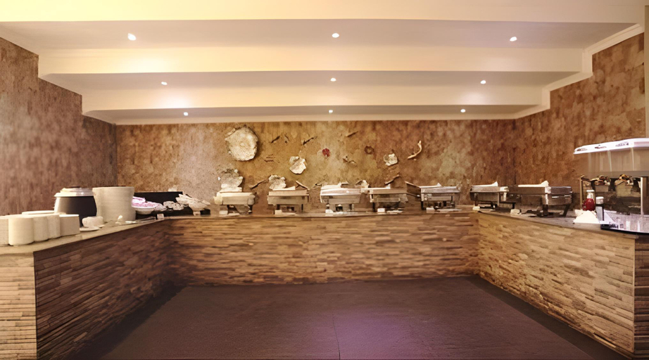Food & Drinks 3, Crossroads Hotel Lilongwe, Lilongwe City