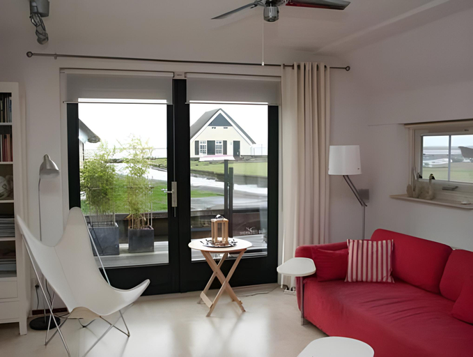 Others 5, Holiday Home in Steendam by Schild Lake, Slochteren