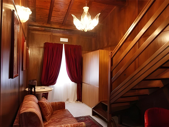 Bedroom 2, Villa la Fornacina, Florence