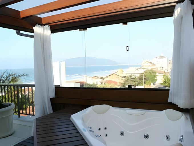 Bathroom 4, Costa Norte Ingleses, Florianopolis