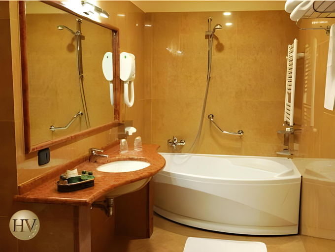 Bathroom 5, Della Valle, Agrigento