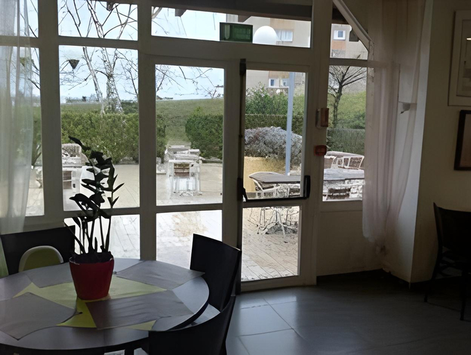 Lobby 5, Hotel Balladins Bobigny, Seine-Saint-Denis