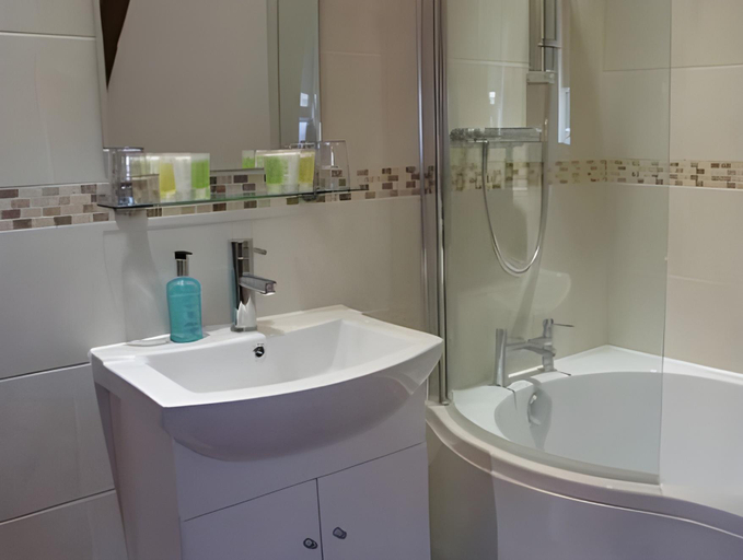 Bathroom 2, The Old Mill Bed and Breakfast, Dorset