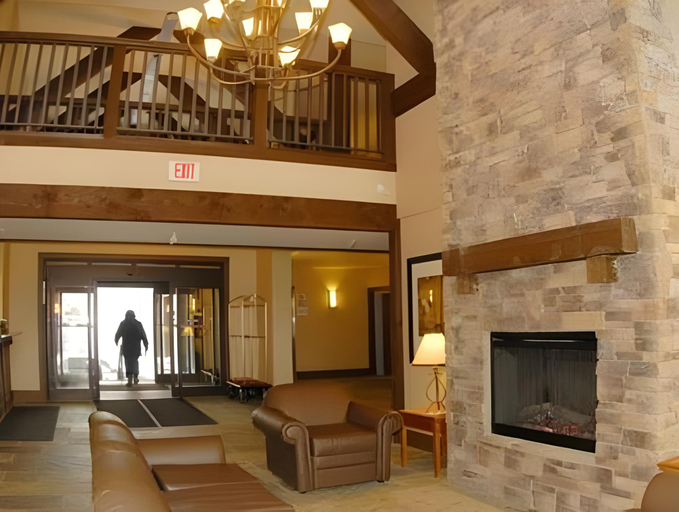 Public Area, Palliser Lodge — Bellstar Hotels & Resorts, Columbia-Shuswap
