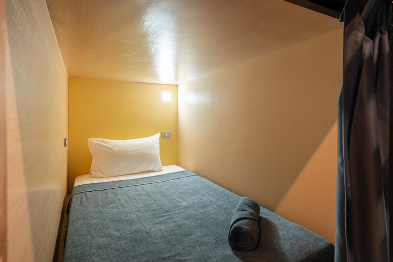 Bedroom 13