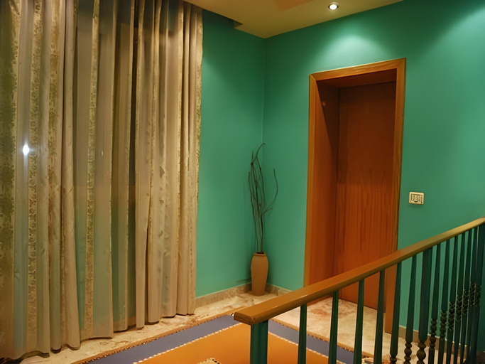 Others 4, Hotel Pik Loti, Tirana